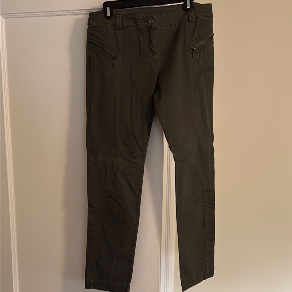 Kenar Green Skinny Pants with Subtle Pattern